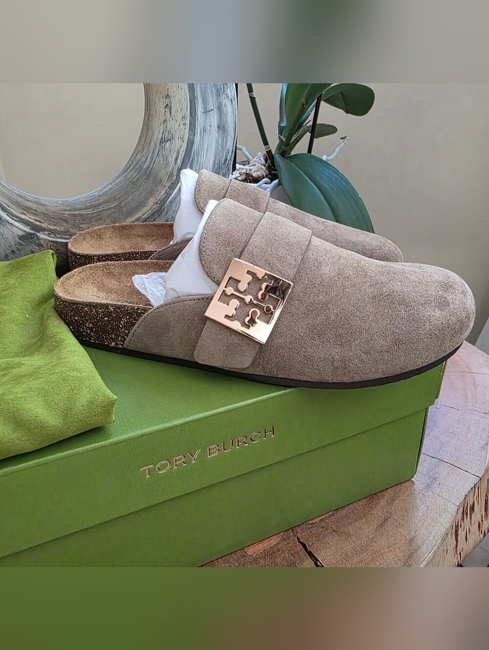 Tory Burch Mellow Muele Suede Slide Mules with Gold Tone Logo Buckle NWT - Picture 2 of 5